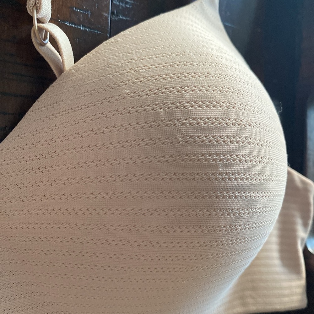 Hanes Convertible Bra Size 38B - Picture 7 of 7